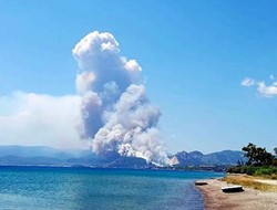 Πυρκαγιά στις Κεχριές Κορινθίας